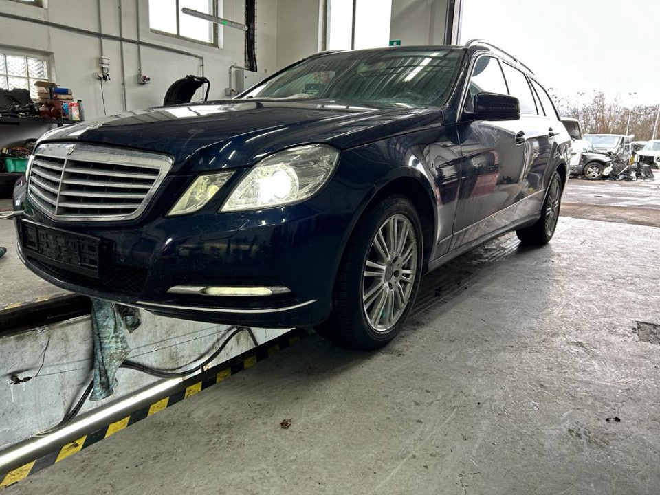 Mercedes Benz E-klass (S212) 350CDI r.v.2012 642.8581(2924) - 2