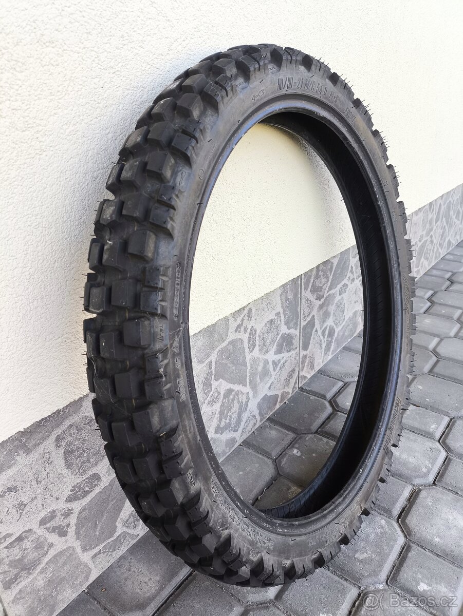 Enduro pneumatiky MOTOZ téměř nové DOT 9/2024.