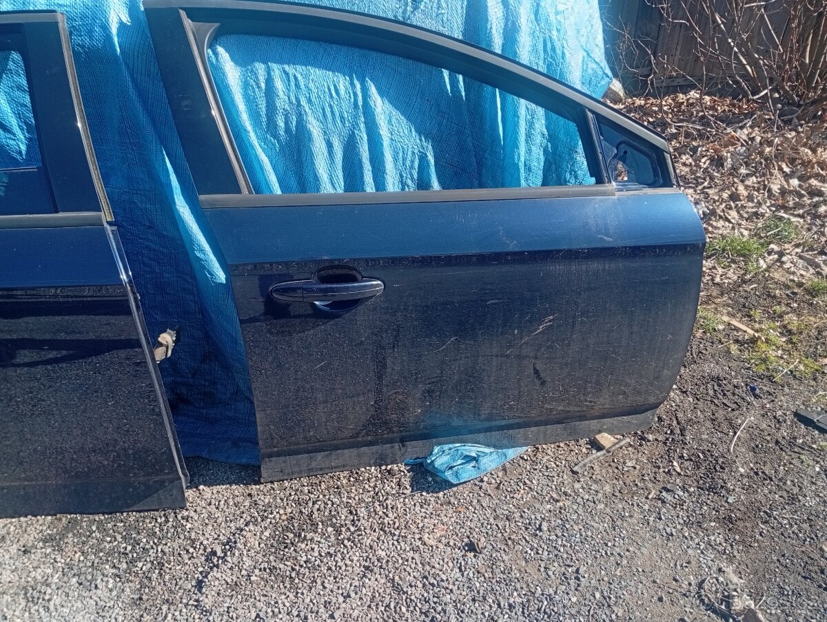 FORD MONDEO IV, MONDEO 4, MK4,  KOMBI .. DVEŘE P.P. A P.Z. - 2