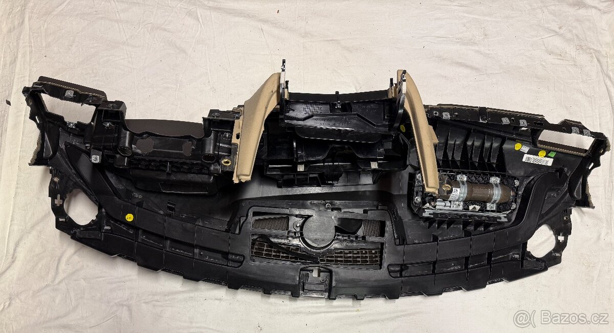 Kompletni airbagova sada + palubni deska - Audi A7 - 2