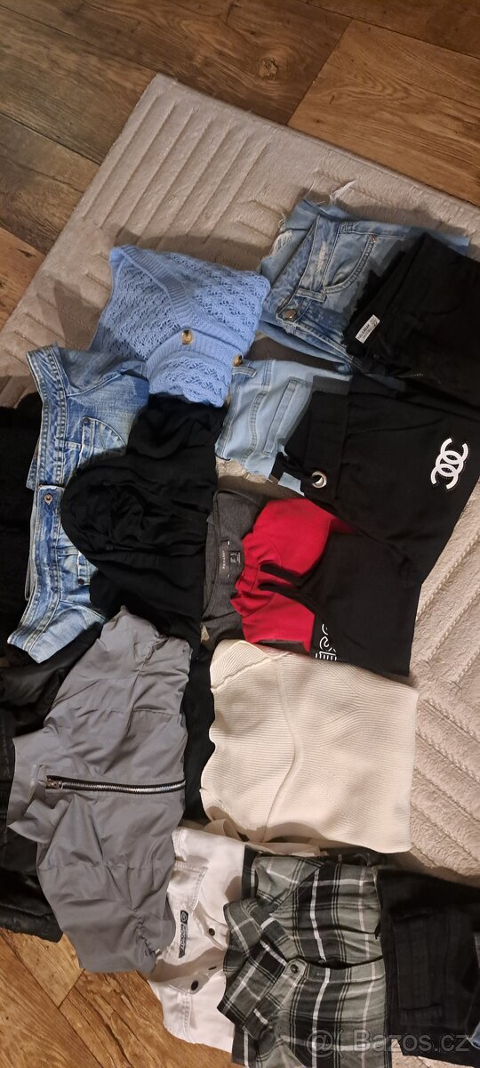 Mix dívčího oblečení vel XS-S - 2