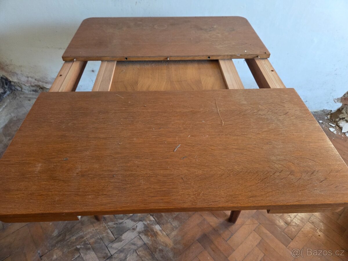 Rozkládací stůl - 2