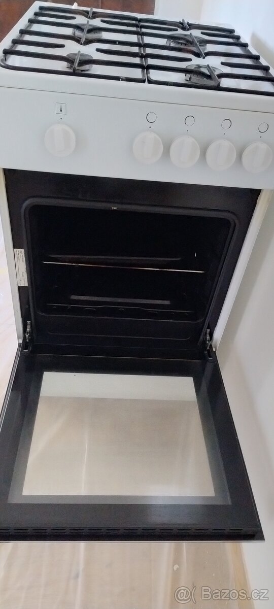 Celoplynovy sporak Mora - 2