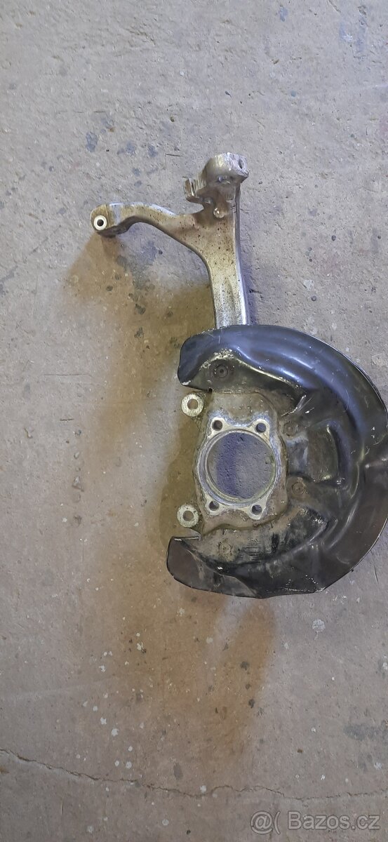 Těhlice / zavěšení kola Audi A6 C6 4F - 2