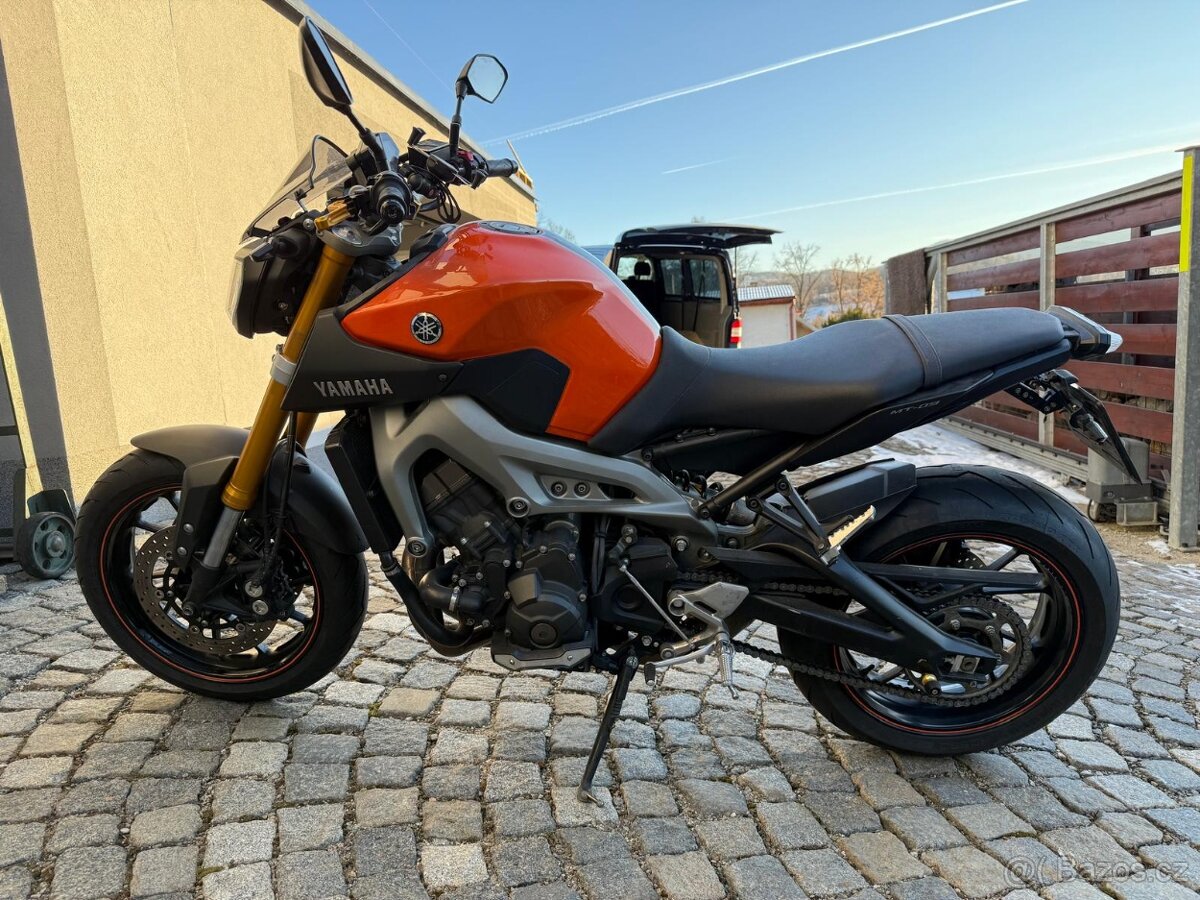 Yamaha MT-09 - 2