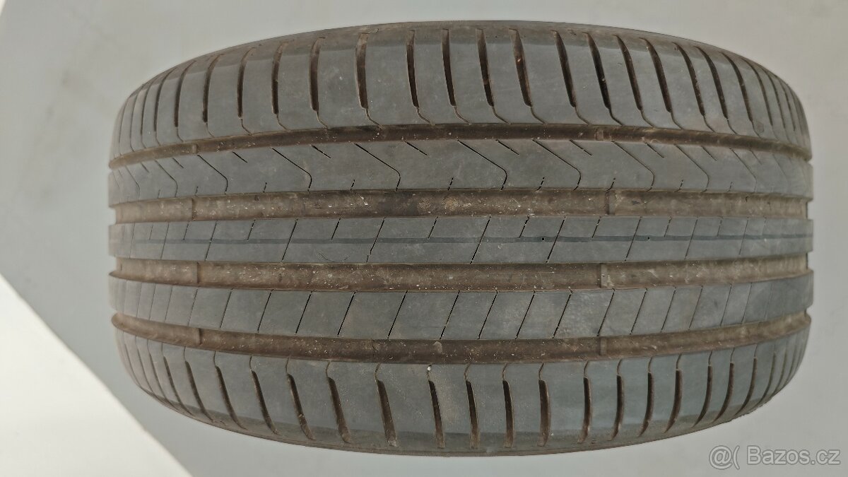 Kusovka Pirelli P7 255/40 R18 - 2