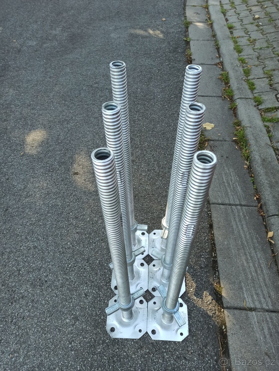 Nohy stravitelné lešení - 2