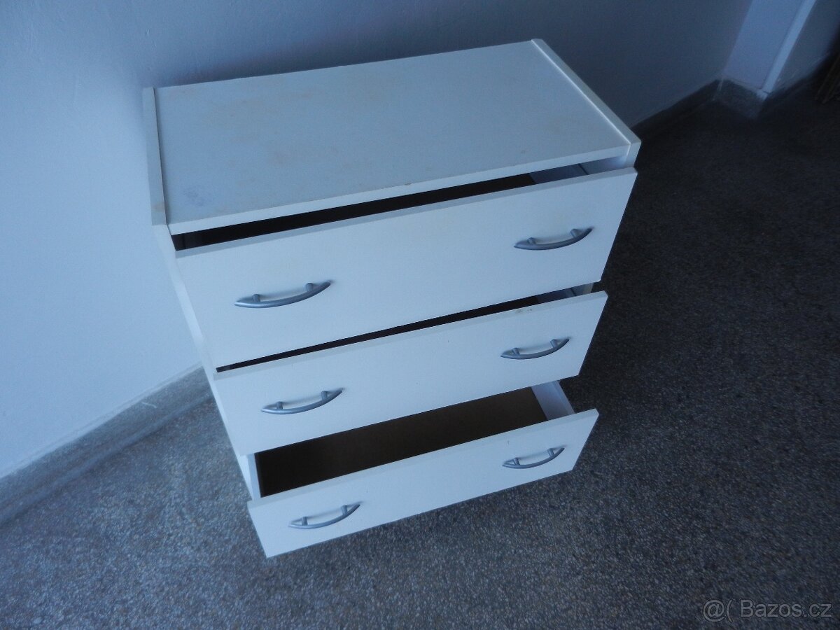 Skříň komoda bílá (Prodáno) - 2