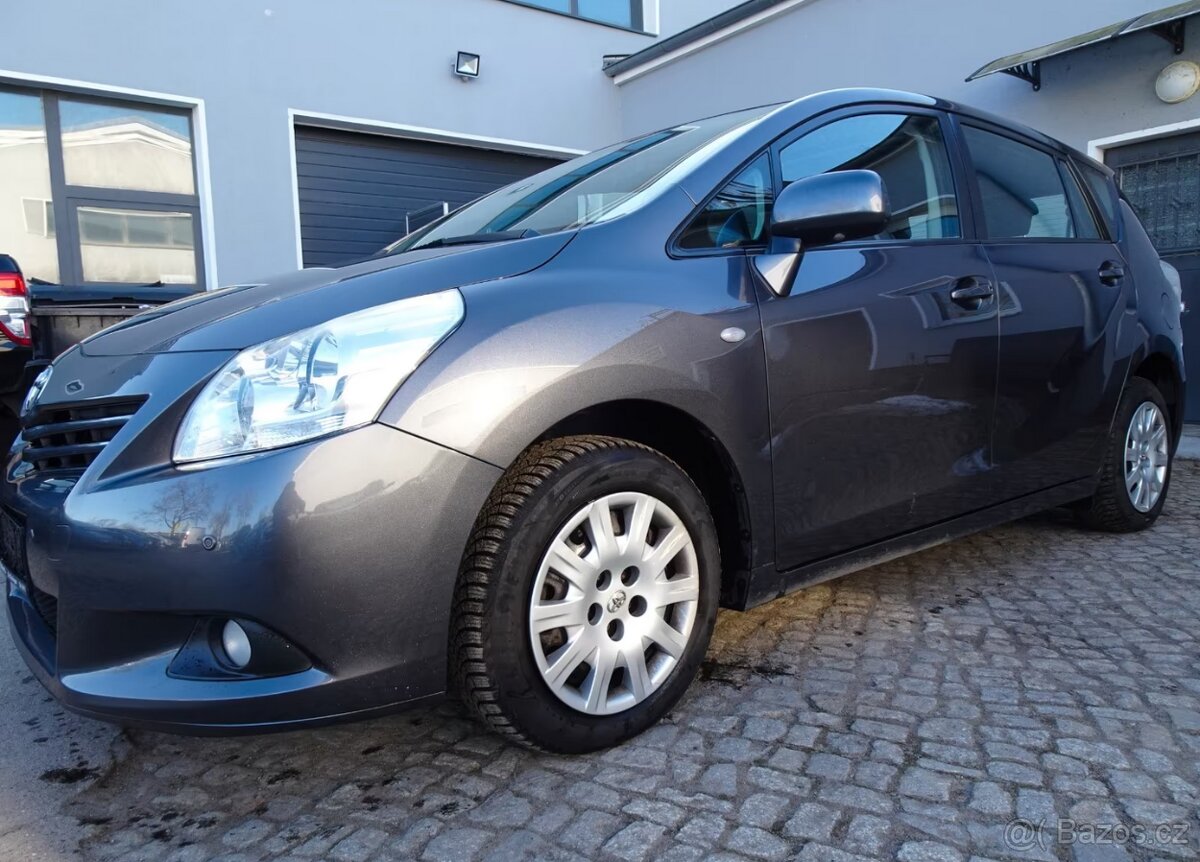 Toyota Verso Edition 1.8i benzín 108kw - 2