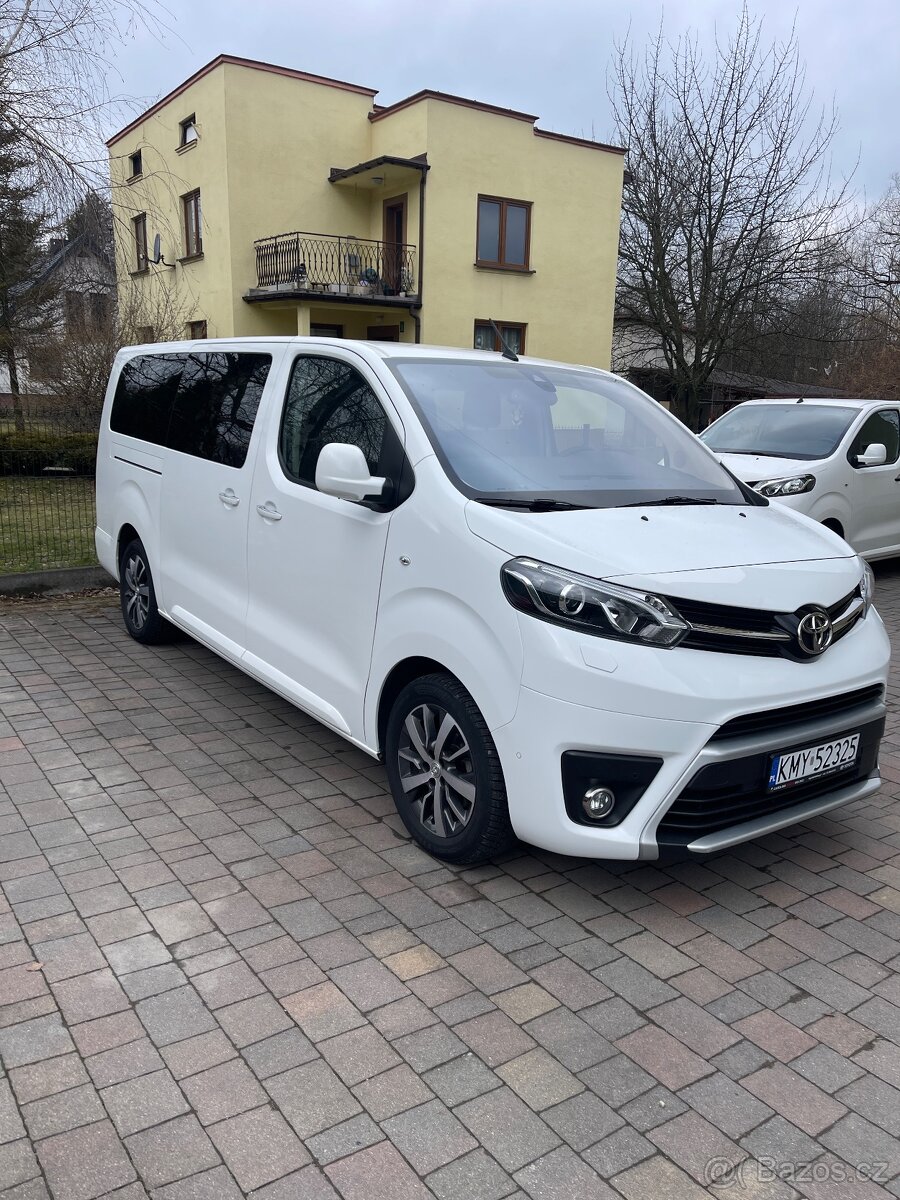 Toyota ProAce Verco Family 8 osób - 2