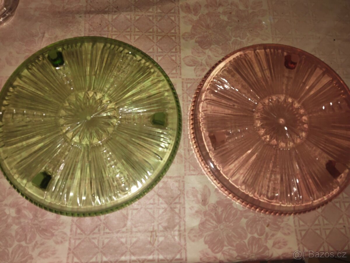 2x skleněný tác - 2