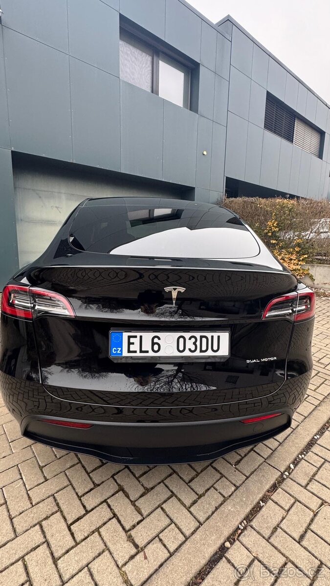 Tesla Model Y, Dual motor - 2
