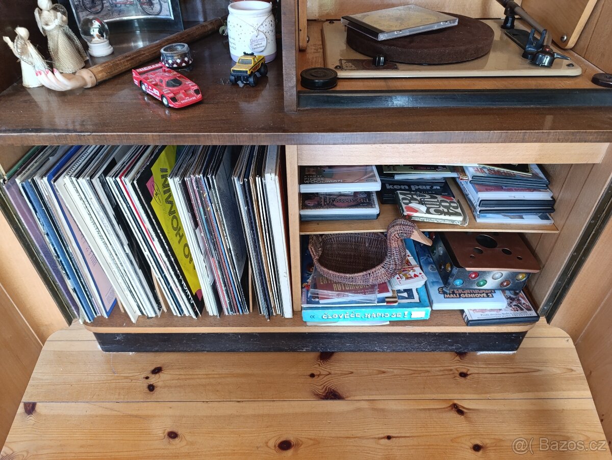 Prodám gramofon a desky - 2