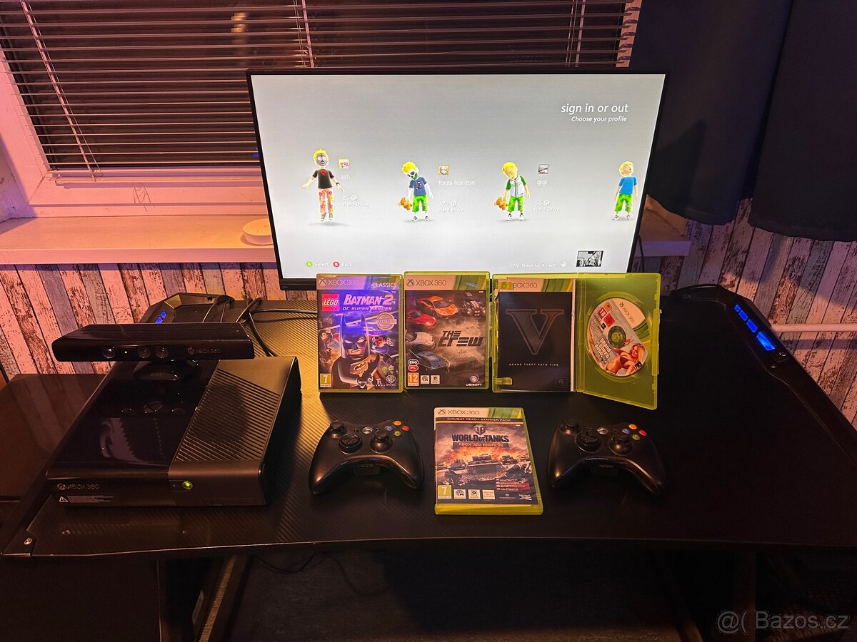 Xbox 360 E 500GB + Kinect + 2x ovladač + 4 hry - 2