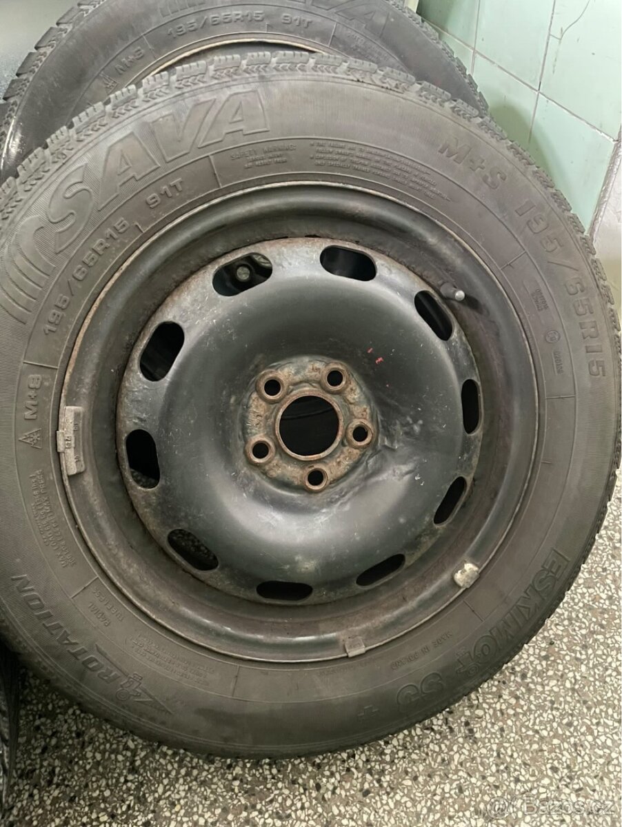 195/65 r15 zimní 5x100 - 2