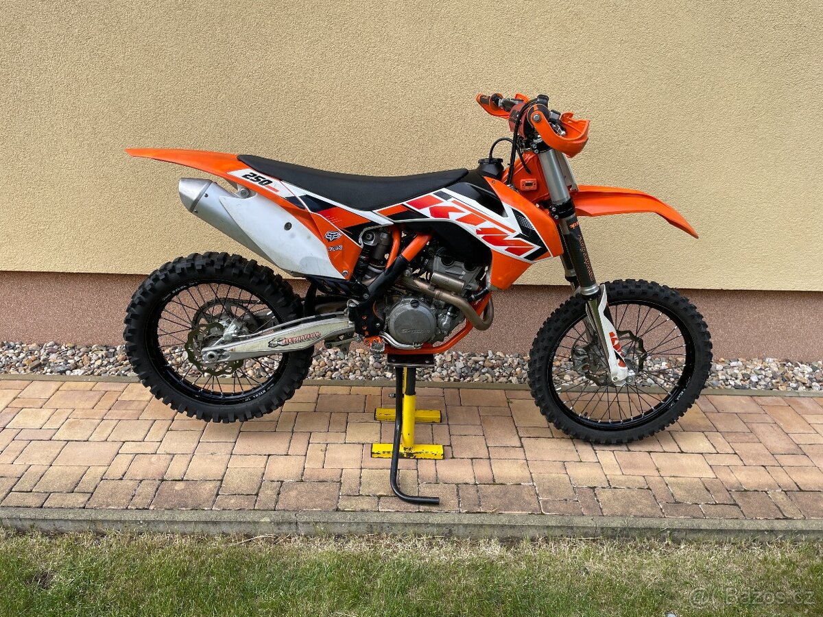 KTM 250 SX-F 2015