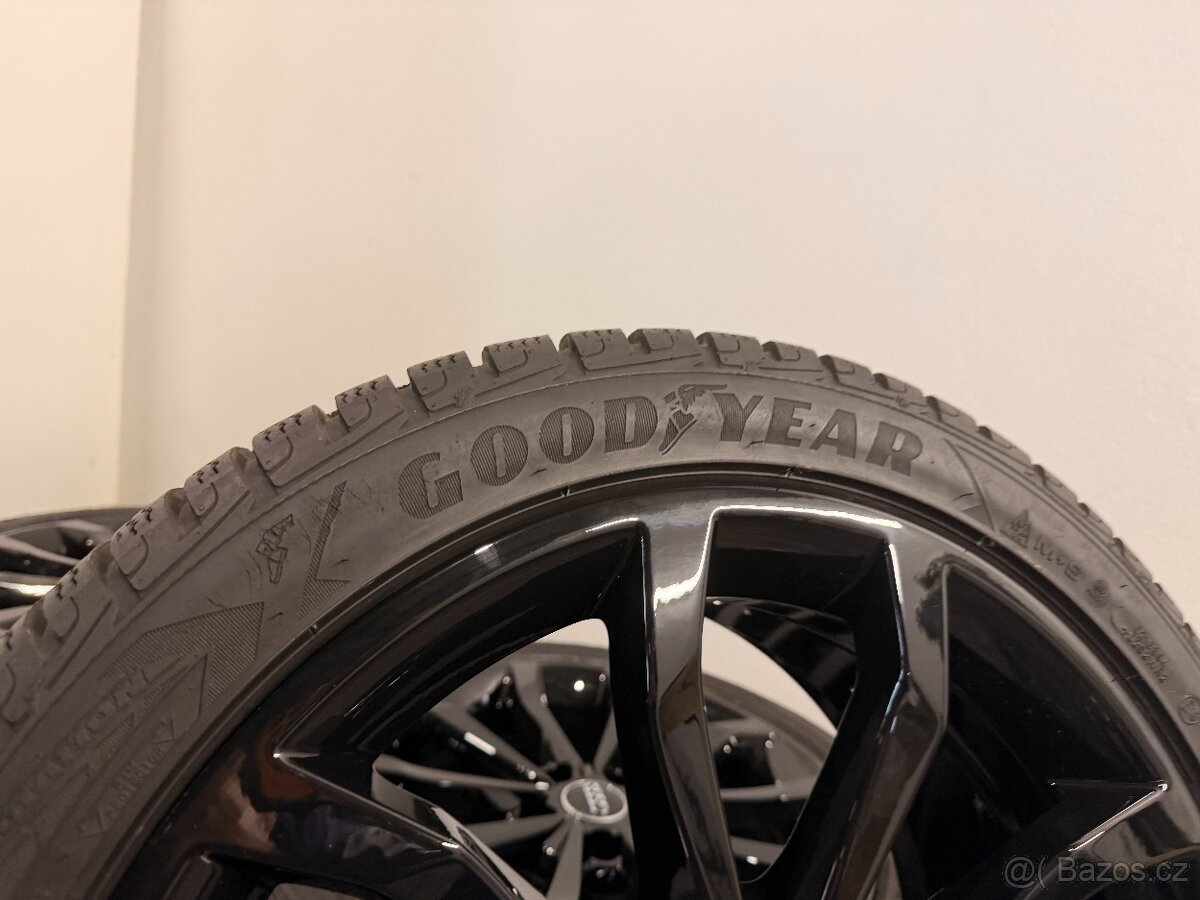 8w0601025h original zimní audi a4 8w r18 s line - 2