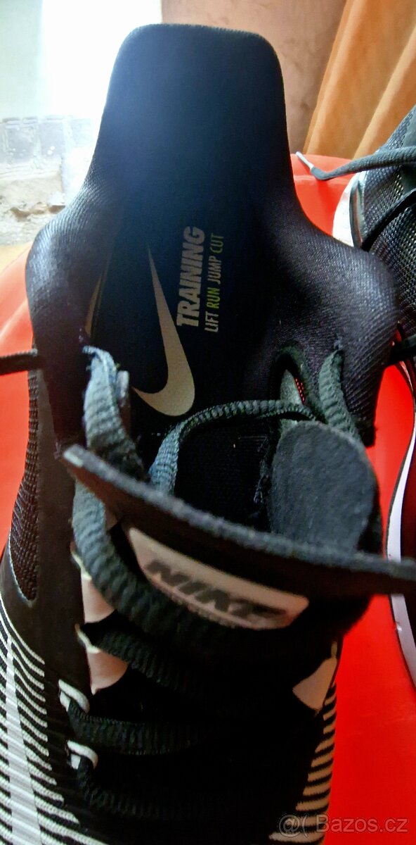 Sportovní obuv Niké training vel.44 nové - 2