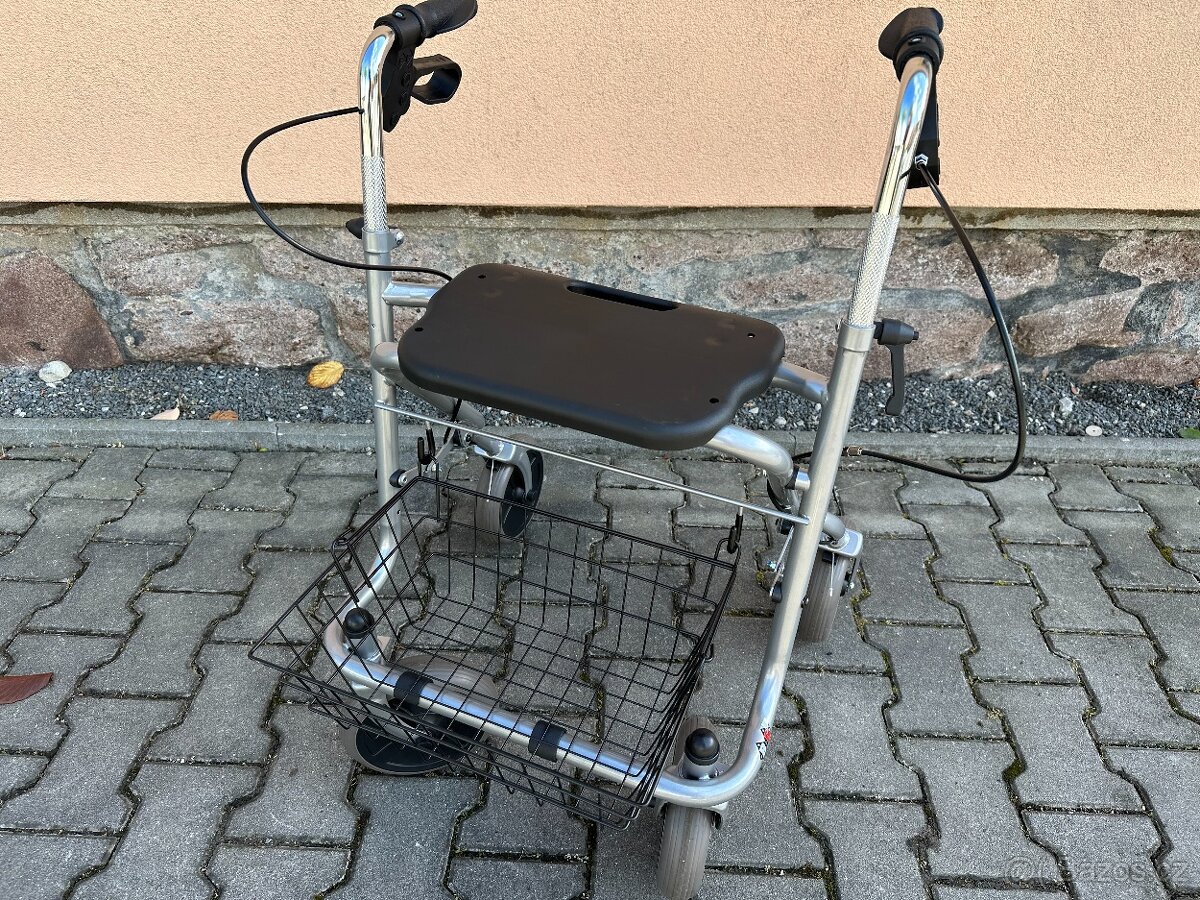 Invalidní chodítko pro seniory a důchodce - skládací - 2