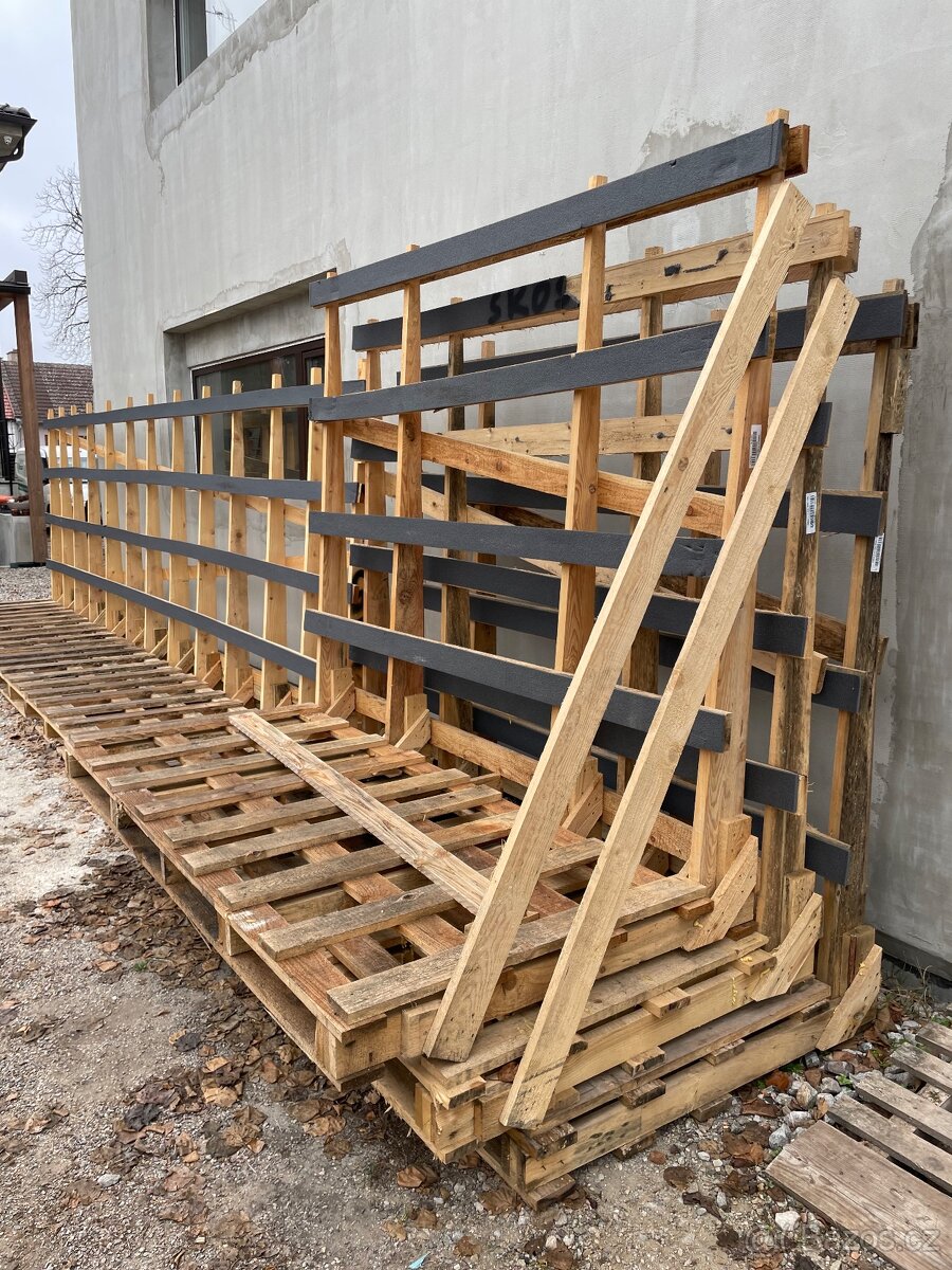 Stojany na okna dřevo - 2