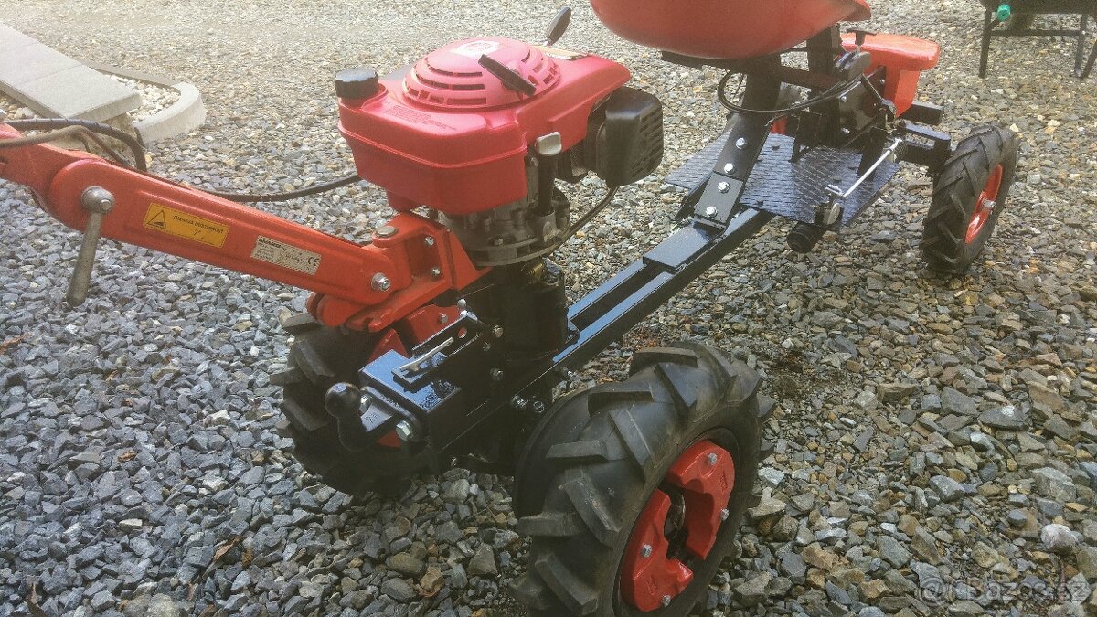 VARI + s nástavbou na čtyřkolku - 2