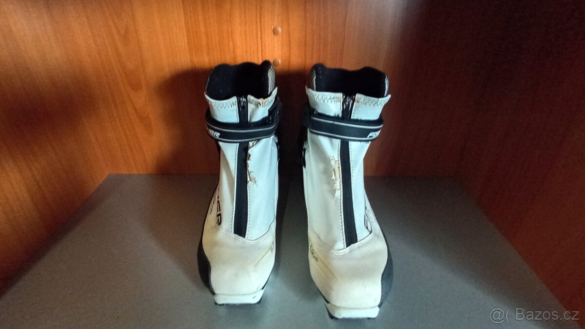 Boty na běžky FISCHER RC SKATE na NNN vel. 42 - 2