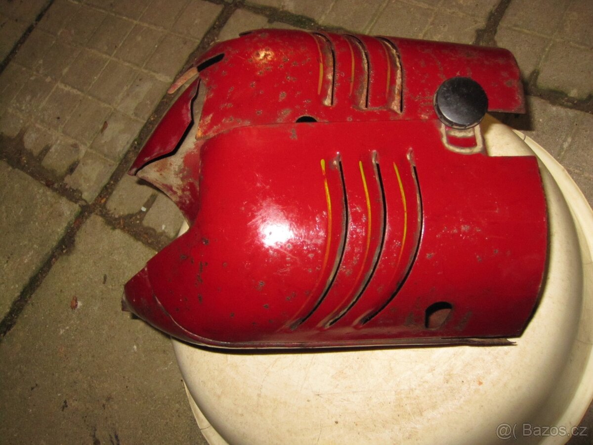 prsíčka Jawa 05;555 - 2