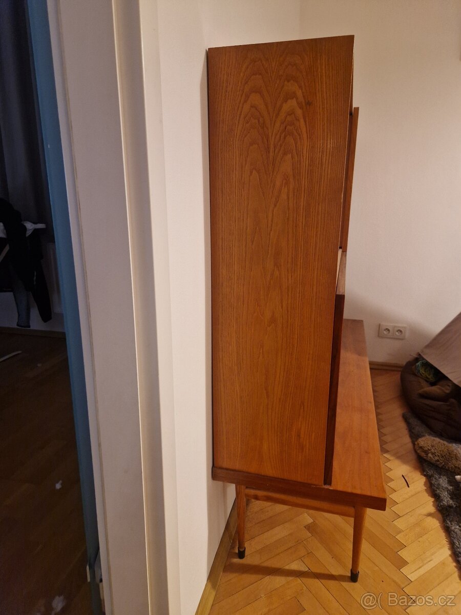 Retro skříňka - 2