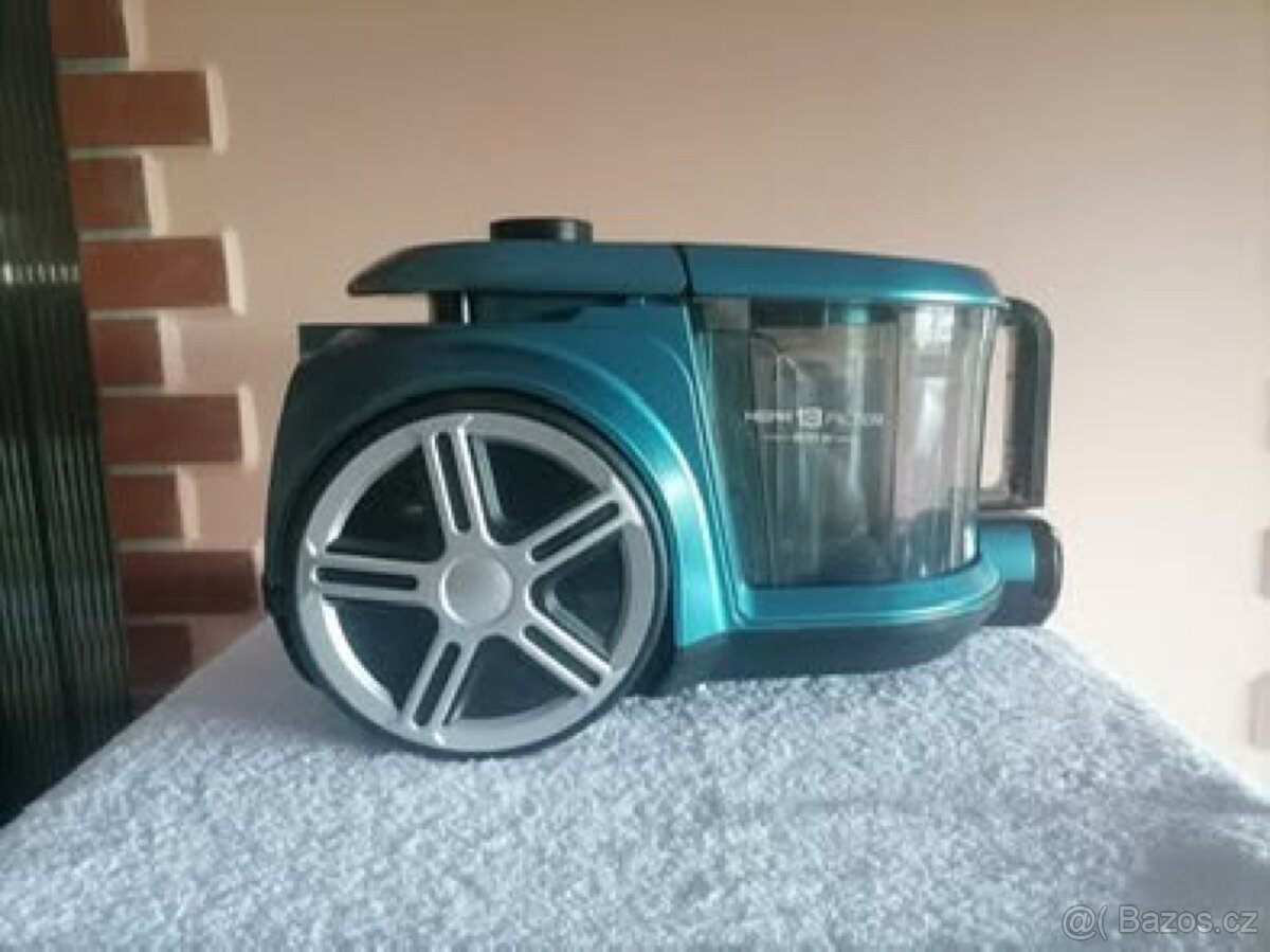 Nový vysavač ETA stormy Animal - 2