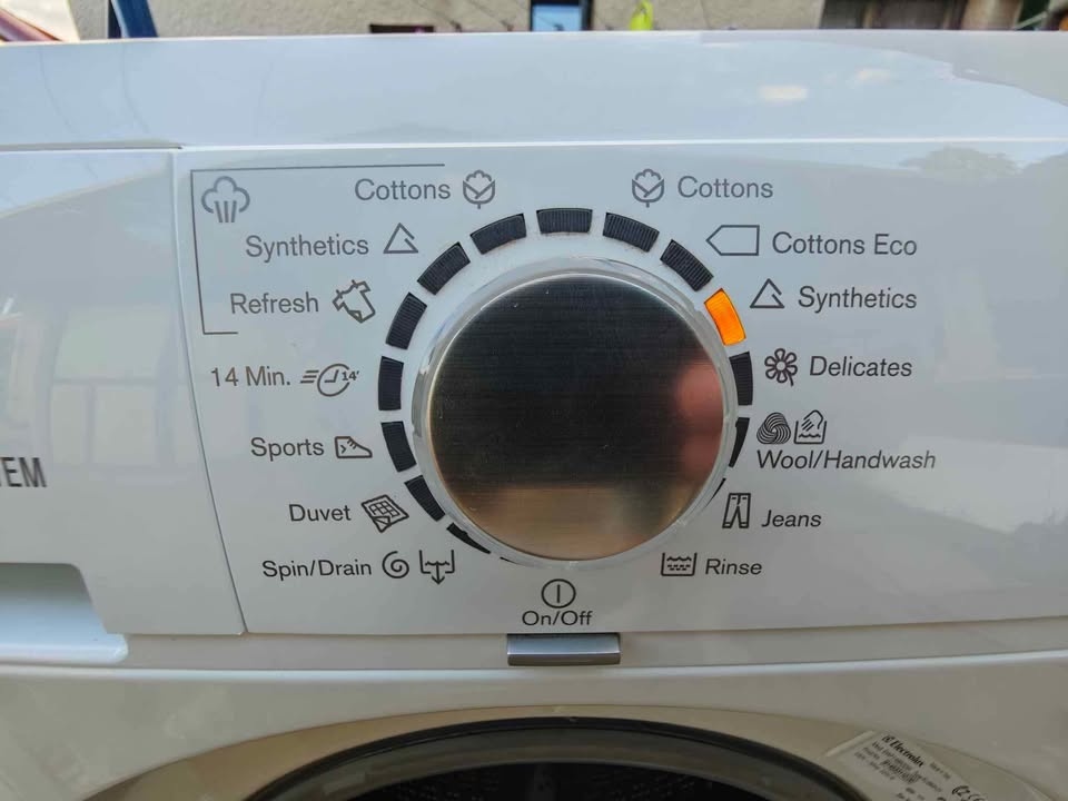 Elektrolux A+++, 8kg, 1400ot. Parní programy Nové ložiska - 2