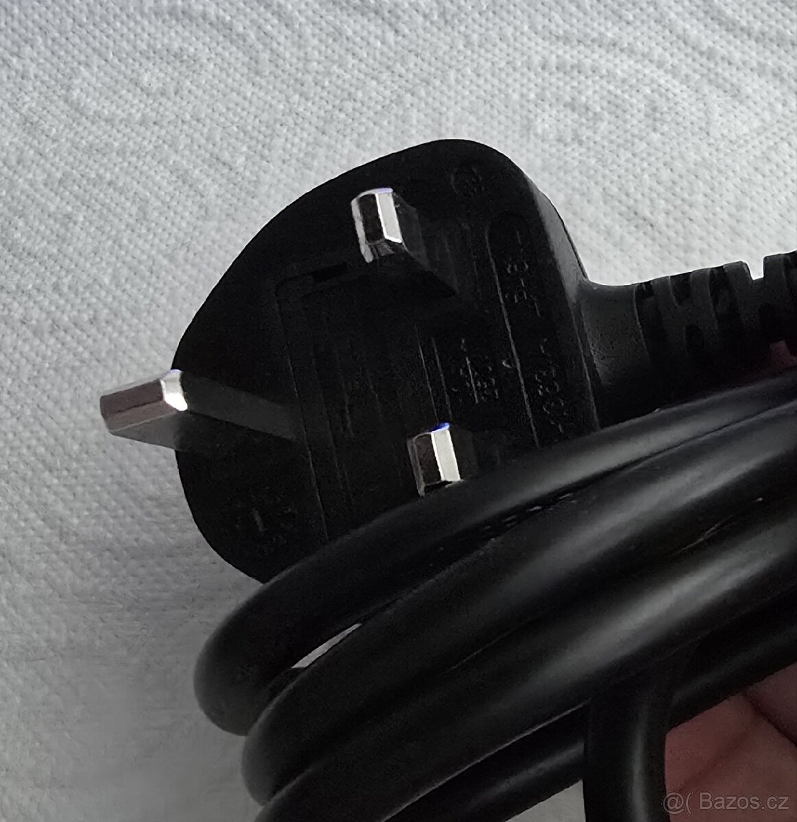 NOVÝ napájecí kabel s UK koncovkou - 2
