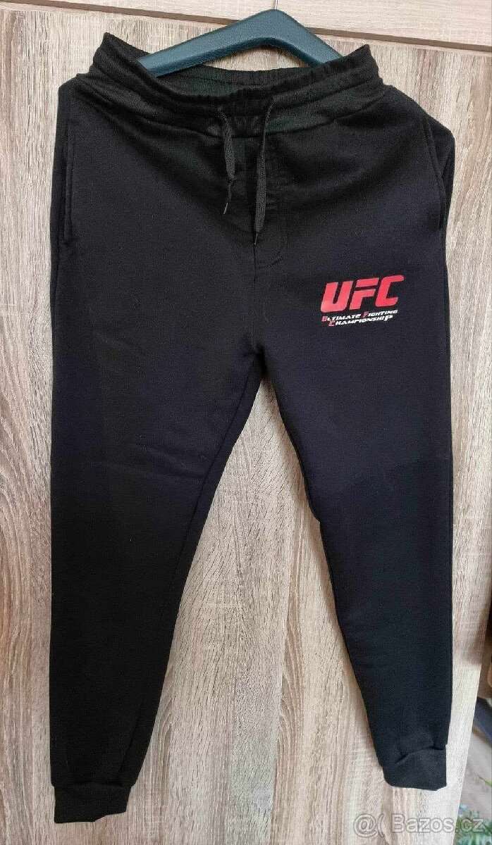 Tepláková souprava UFC - 2