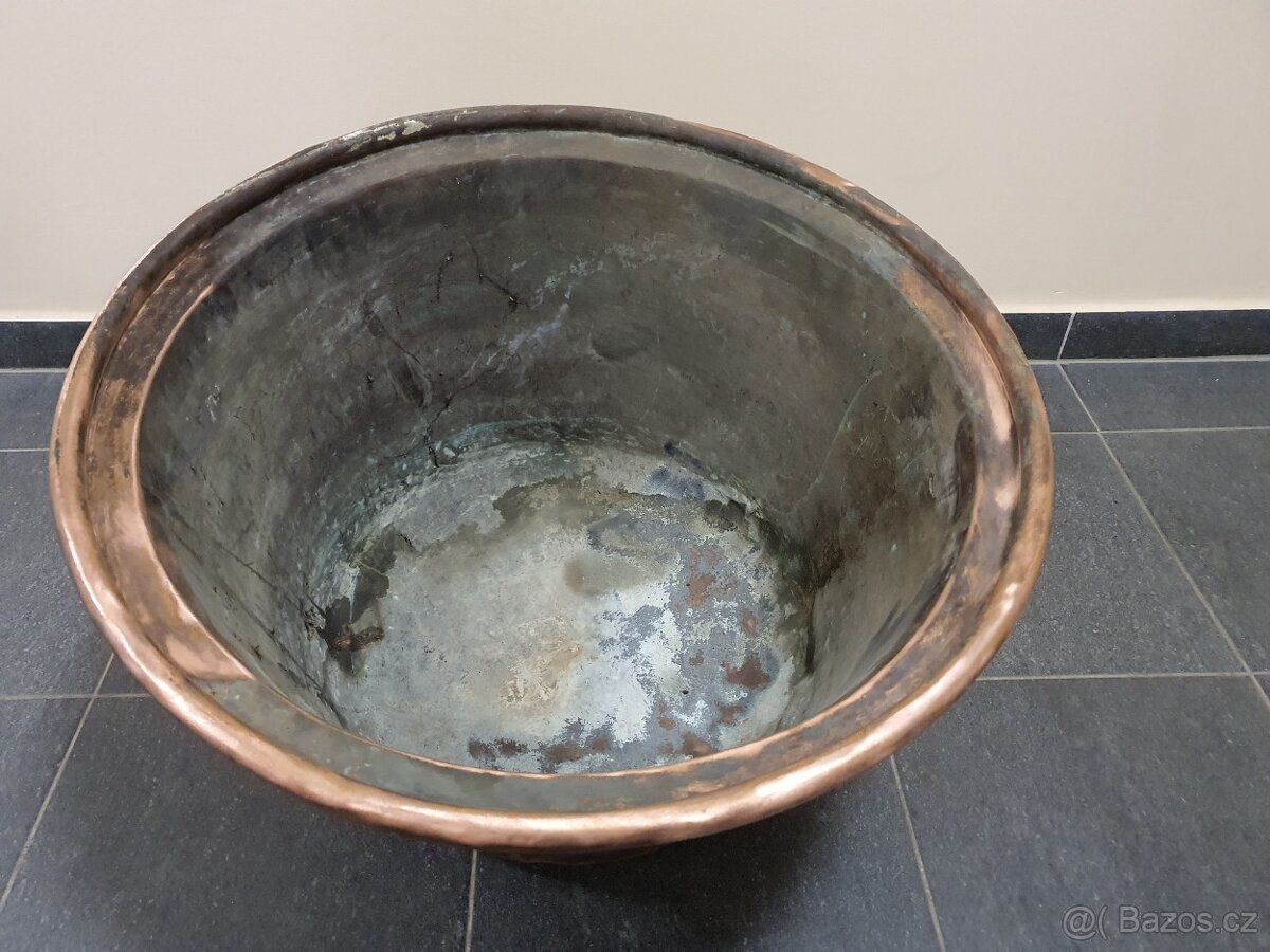 těžký měděný kotel, luxusní stav - 2