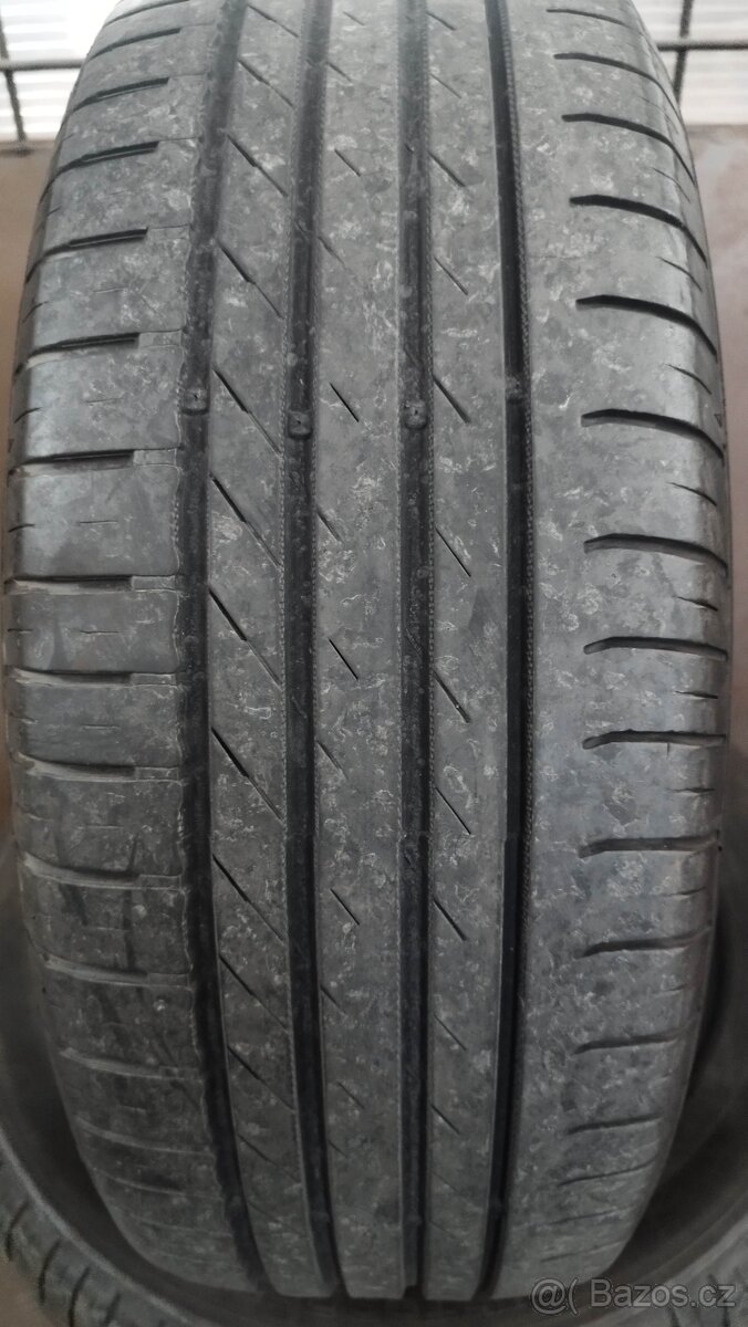 215/55 r17 nokian letní - 2