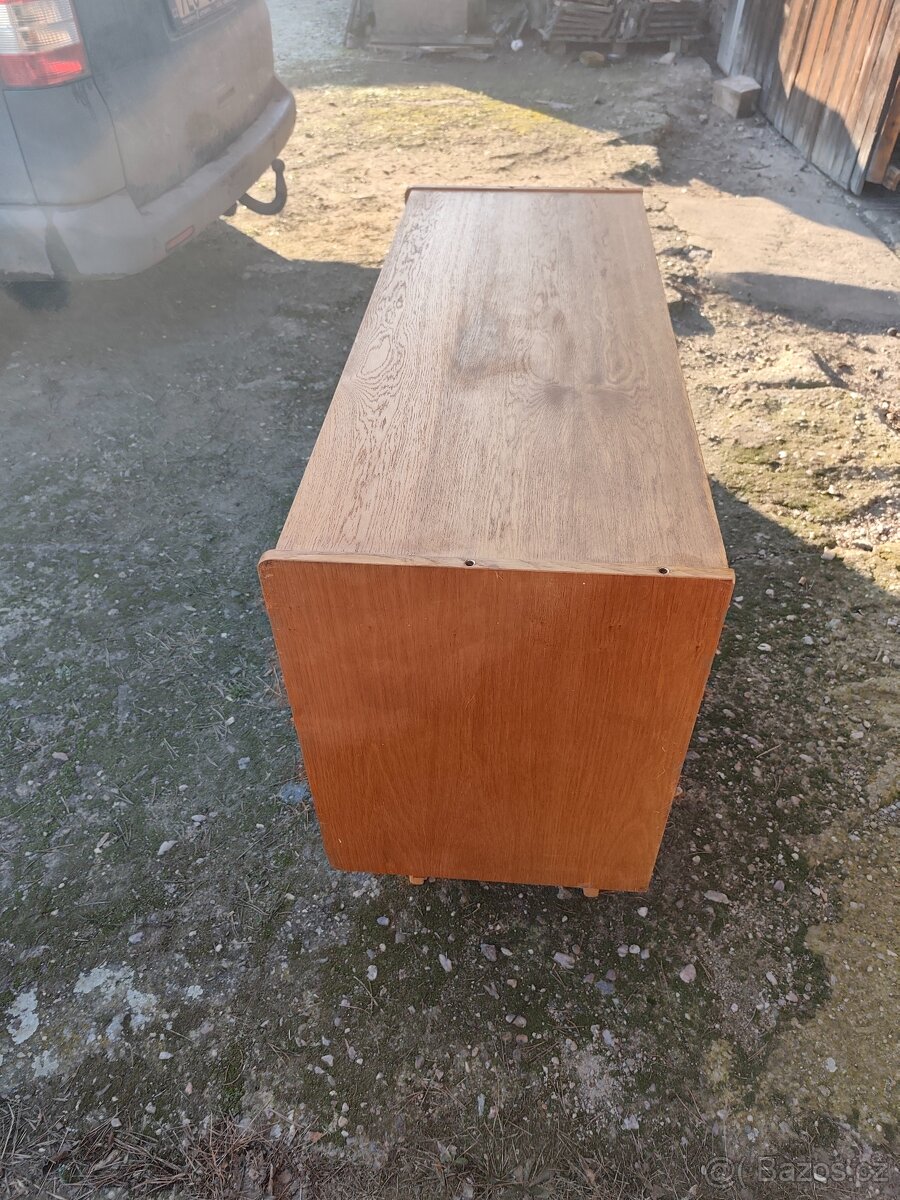 KOMODA JIROUTEK. - 2