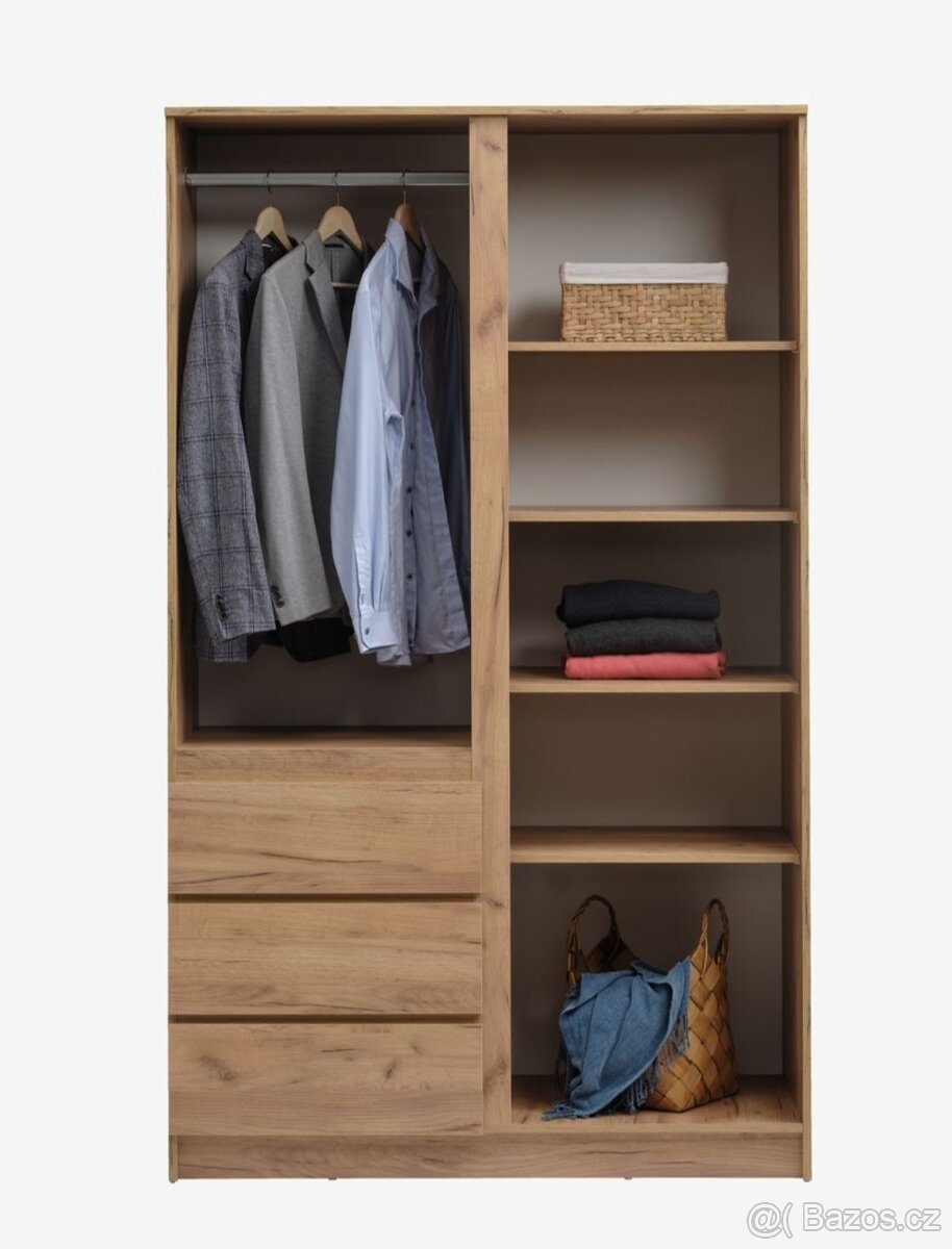 Šatní skříň - 2