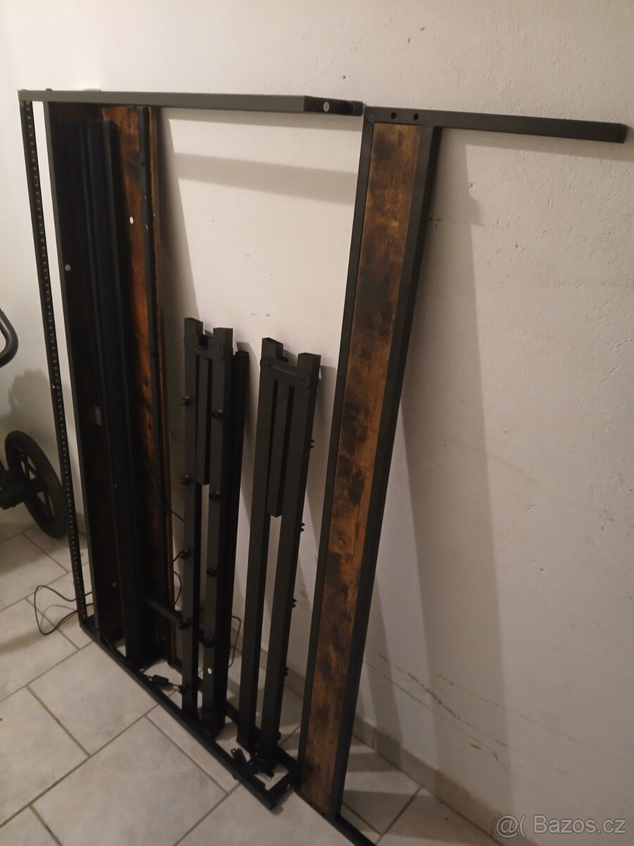 Kovova postel 140x200 - 2