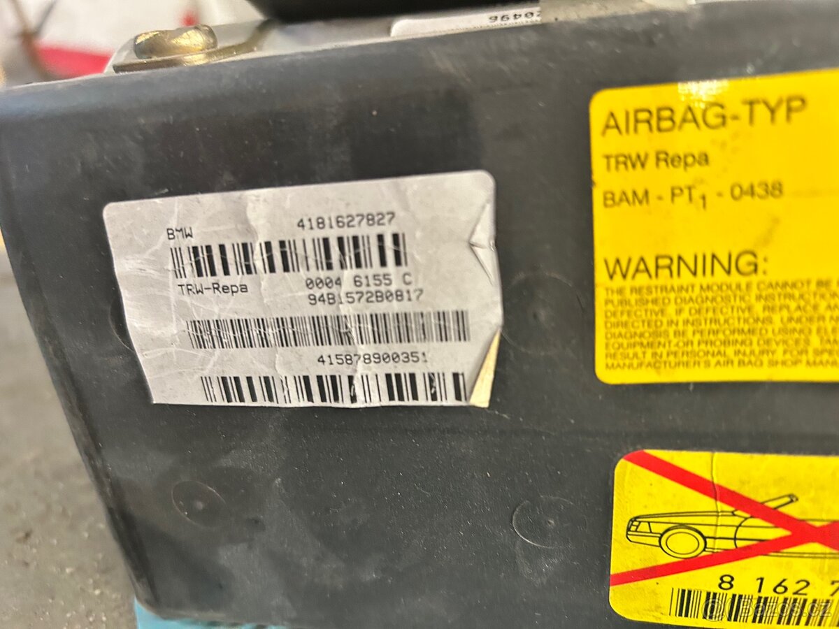 BMW e36 coupe - airbag do palubky - 2