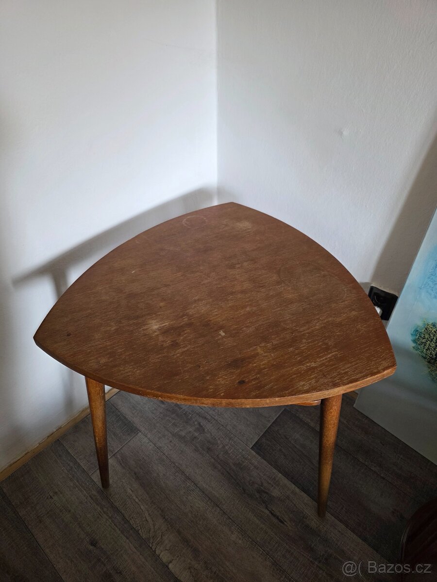Starý stolek - 2