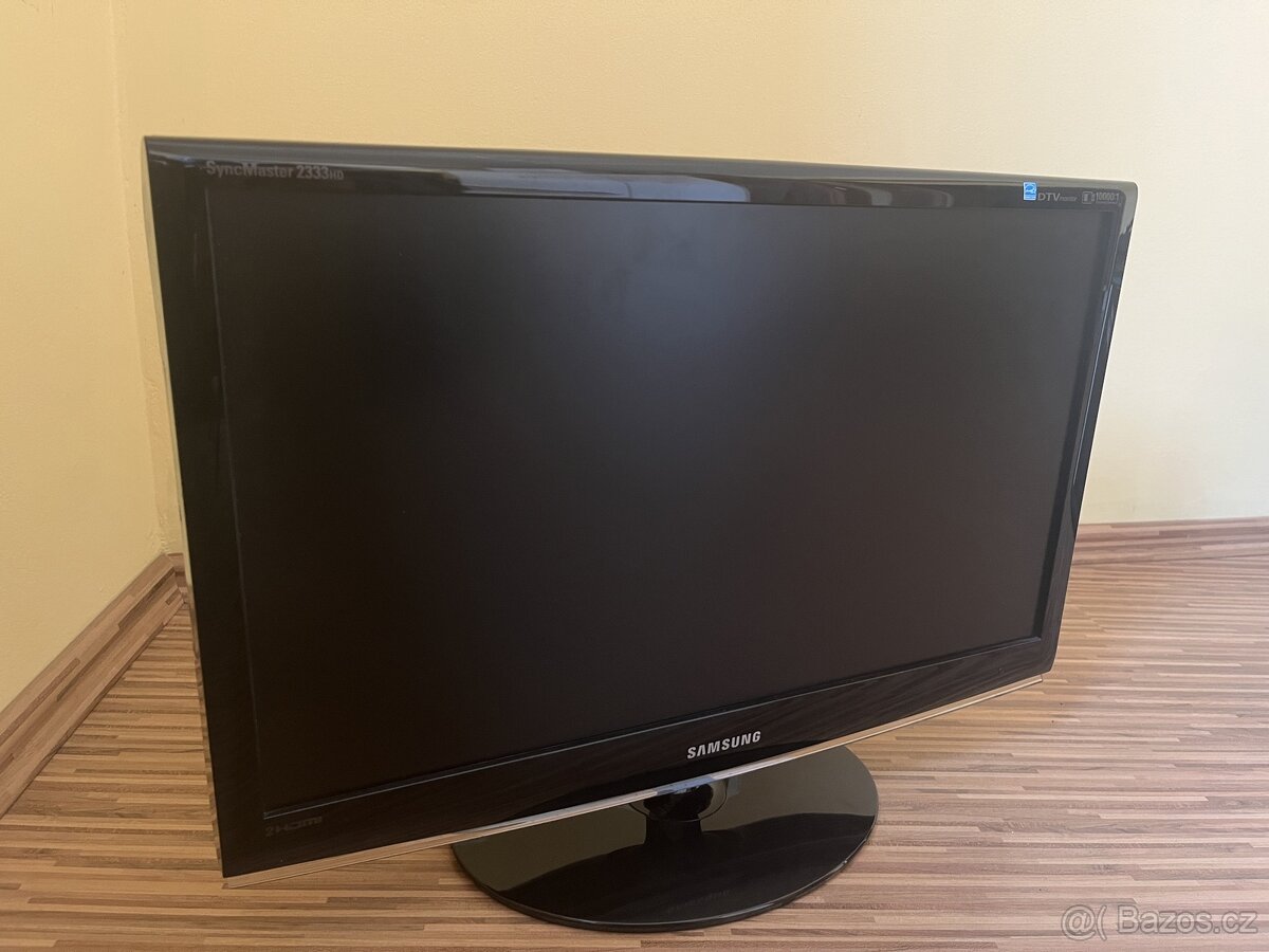 Televize/monitor - 2