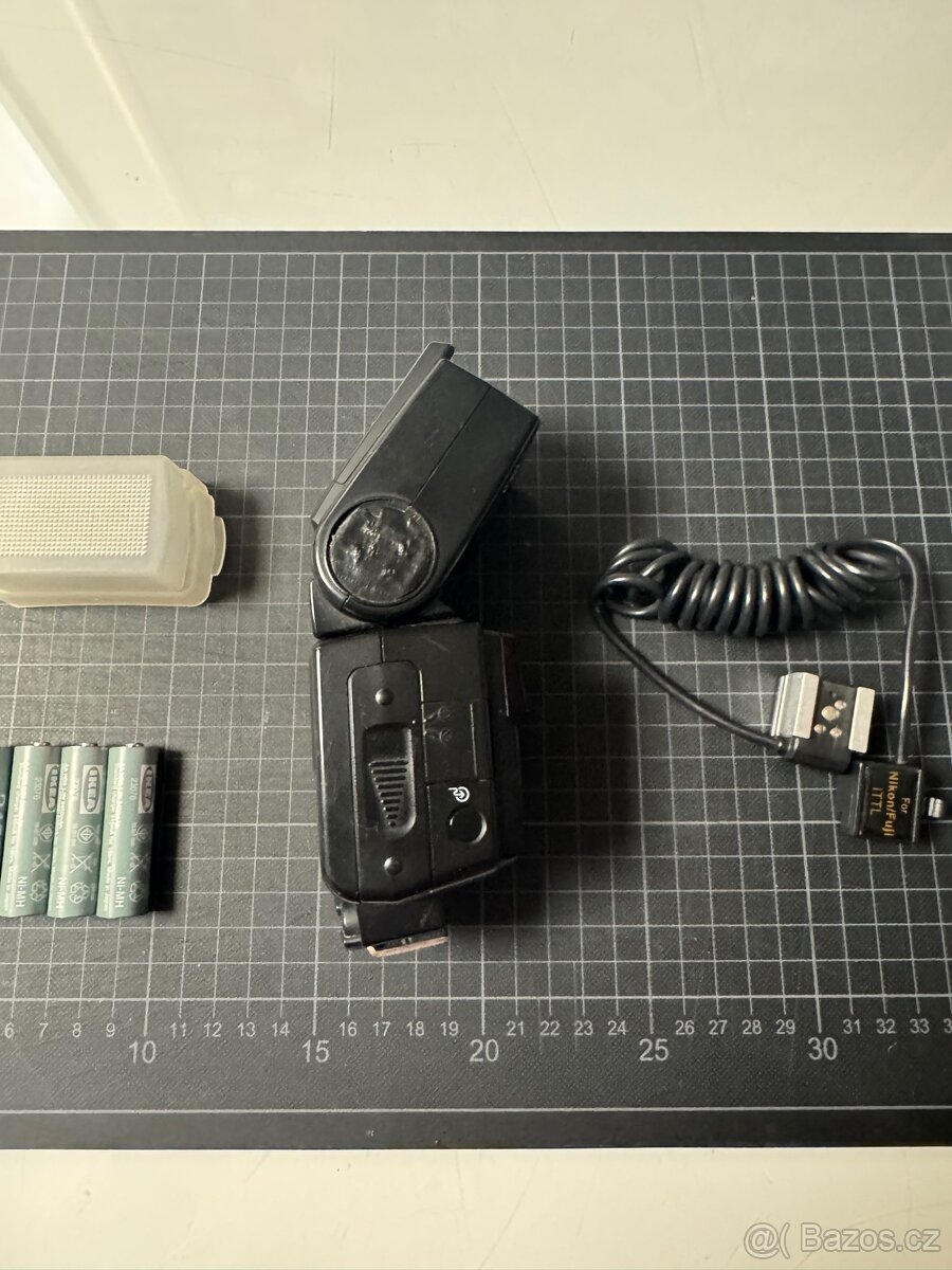 Nikon SB-600 Externí blesk - 2