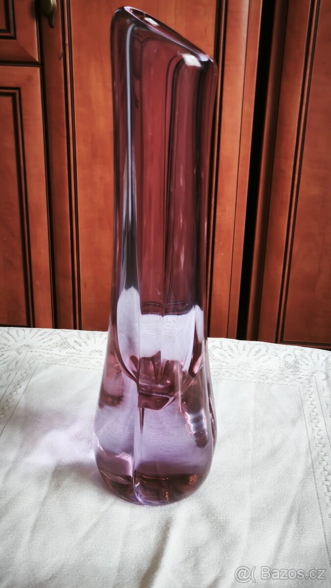 Set hutního, fialového skla. - 2