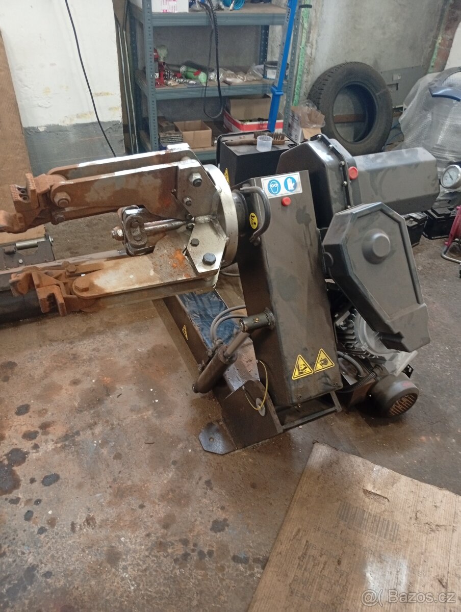 Prodám nákladní zouvacku, záruka - 2