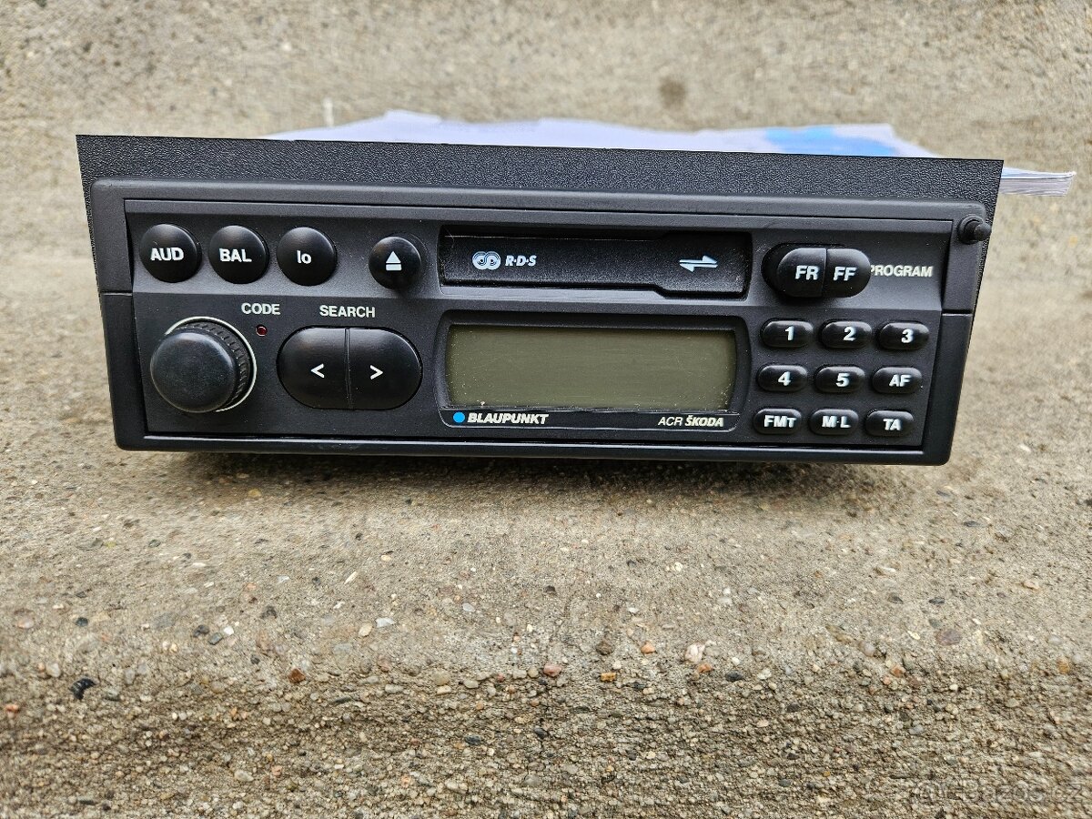 Škoda ACR autorádio Blaupunkt + šuplík - 2