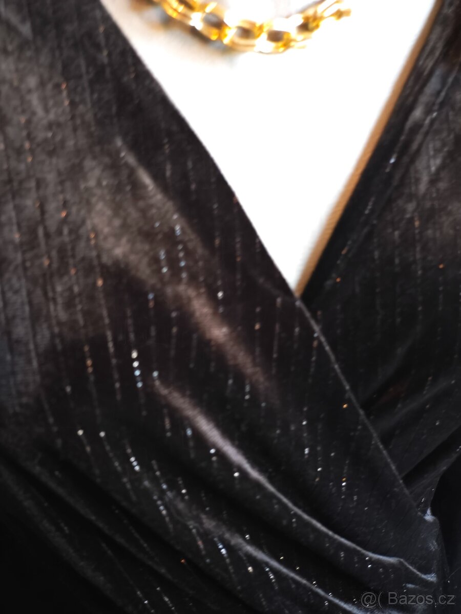 Nové černé šaty L Reserved - 2