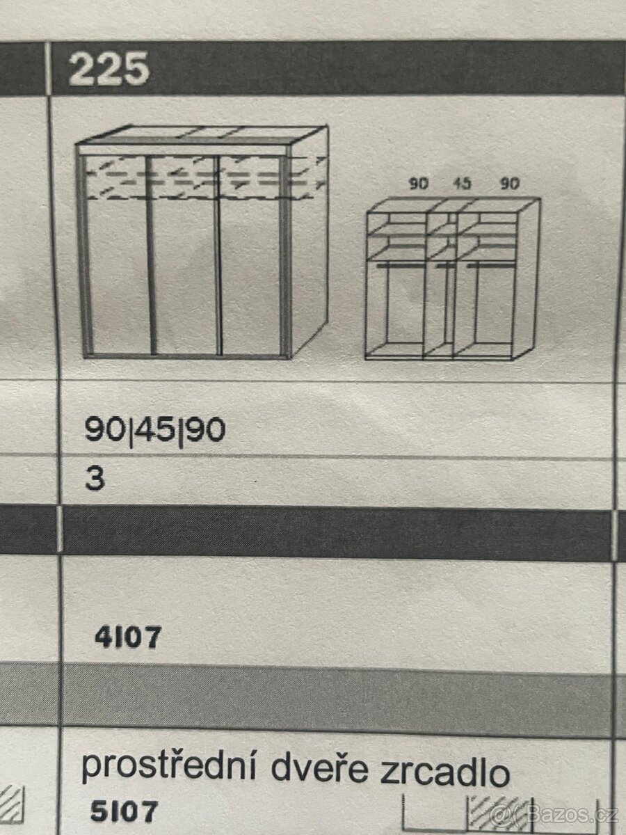 Šatní skříň - 2