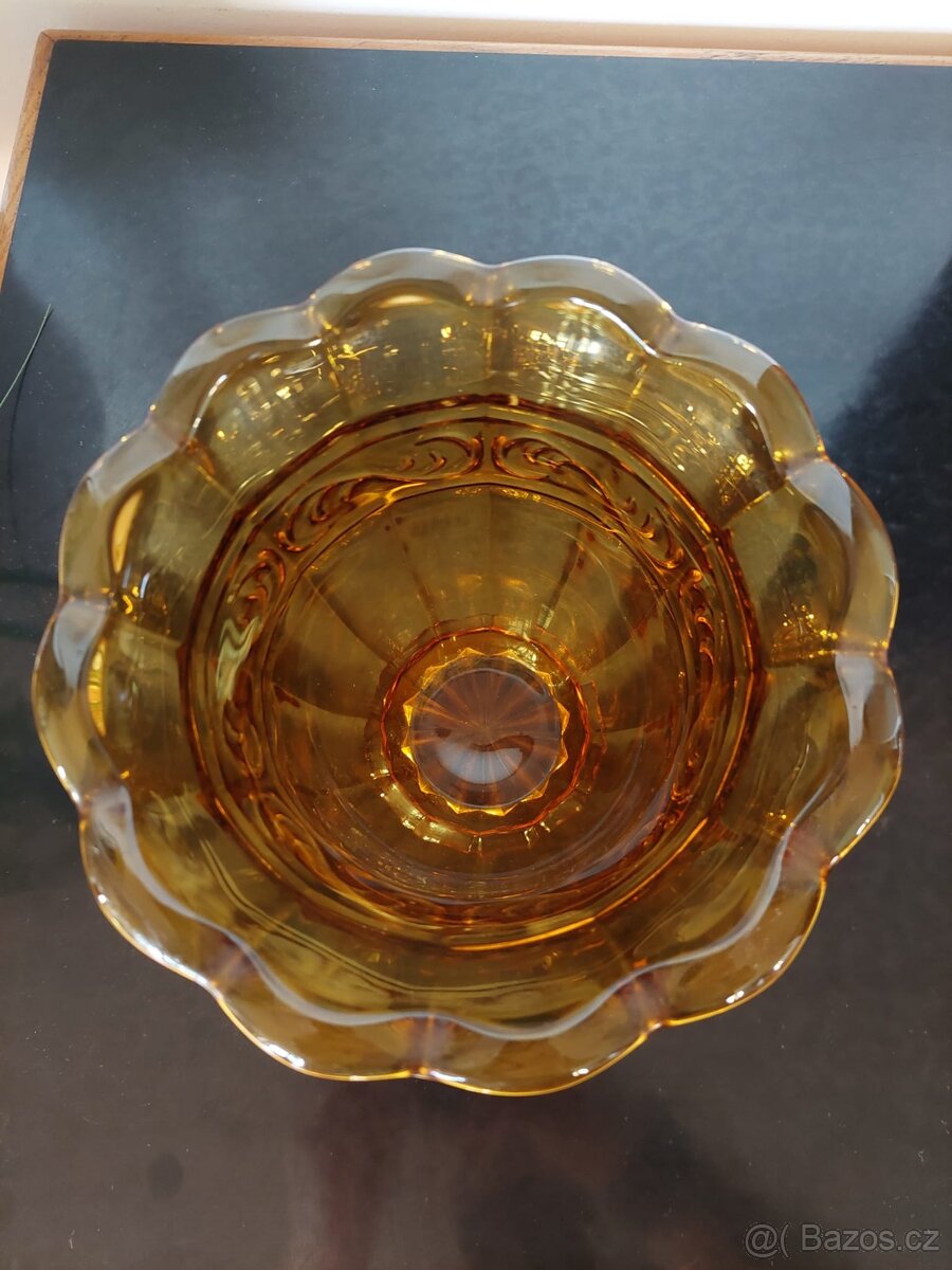 stará lisovaná váza styl Art deco - 2