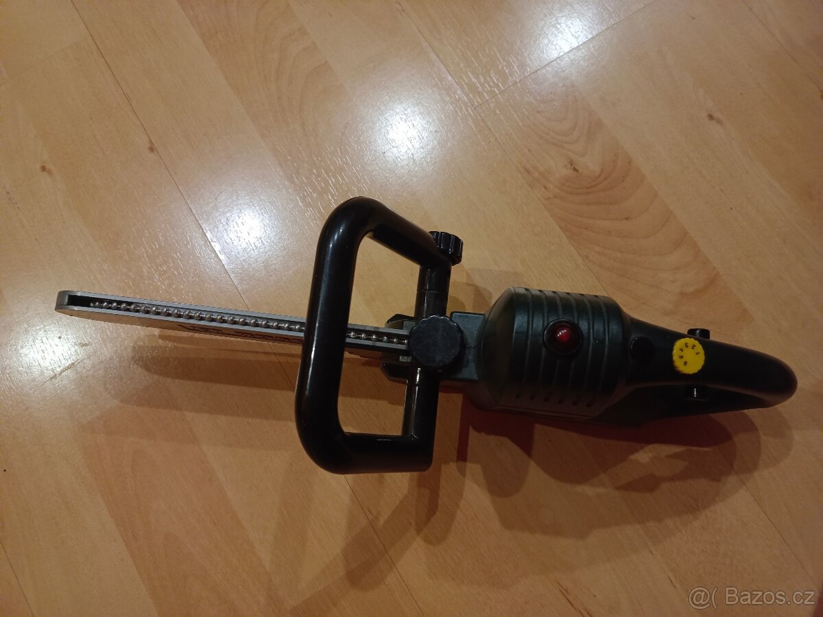 Dětská motorová pila Bosch - 2