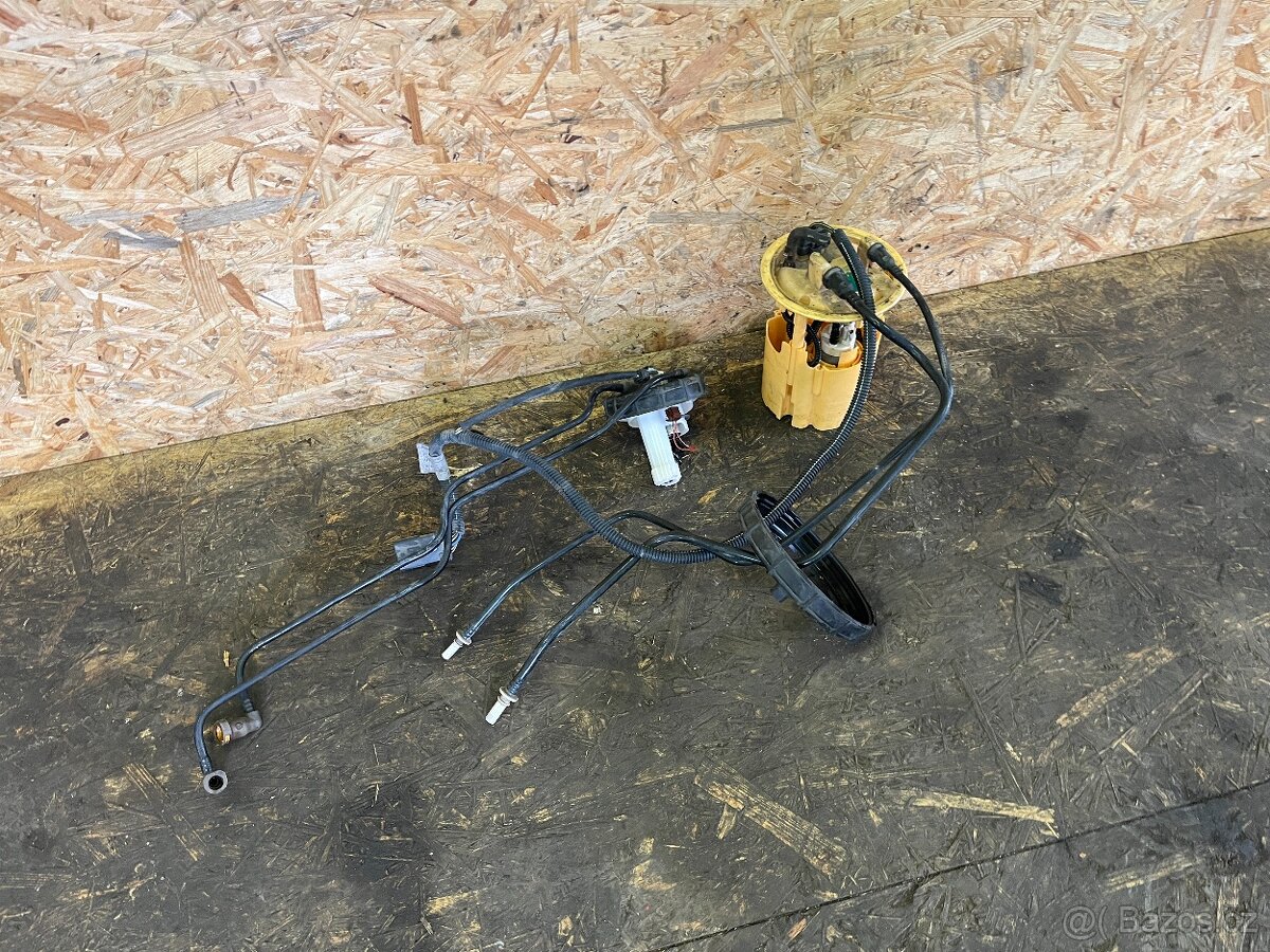 PODÁVACÍ ČERPADLO NÁDRŽE JAGUAR S-TYPE 2.7 D - 2