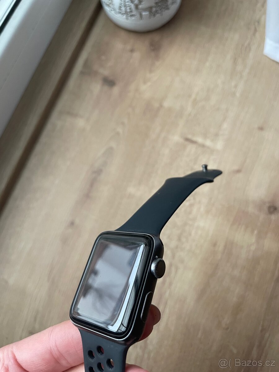 Apple Watch 3, 42 mm - 2